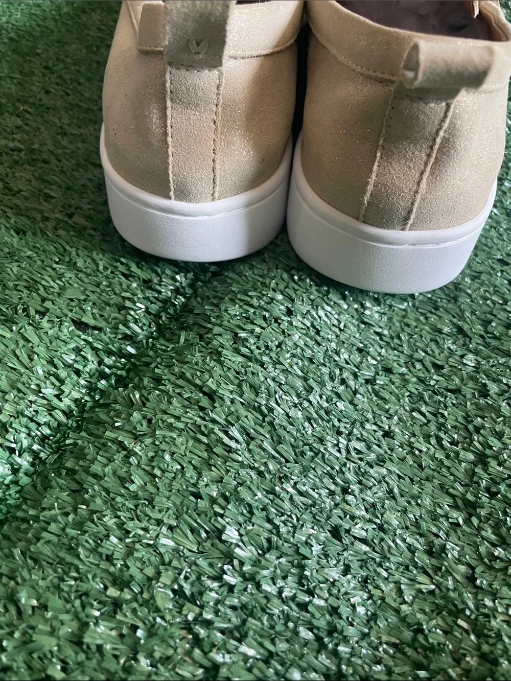 Vionic Uptown Gold Metallic Suede Loafer Slip-on Women's sizes 8
